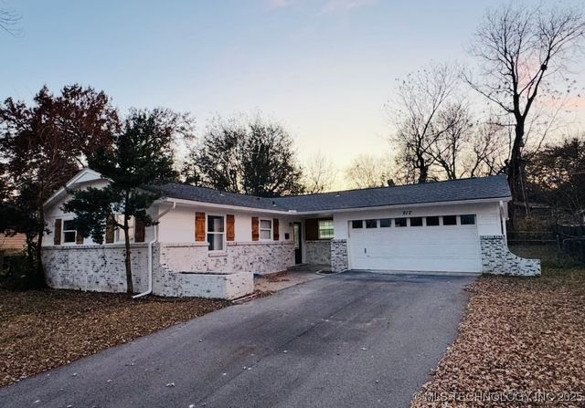 912 N C Avenue, Cleveland, OK 74020