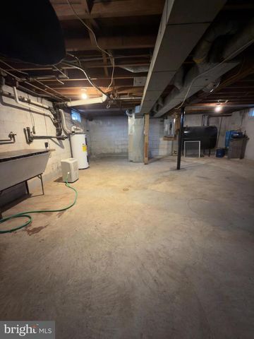 204 OLD WEST PENN AVE, Wernersville, PA 19565