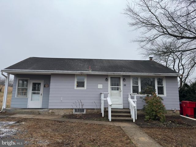 204 OLD WEST PENN AVE, Wernersville, PA 19565