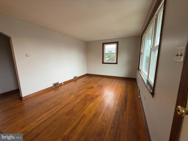 204 OLD WEST PENN AVE, Wernersville, PA 19565