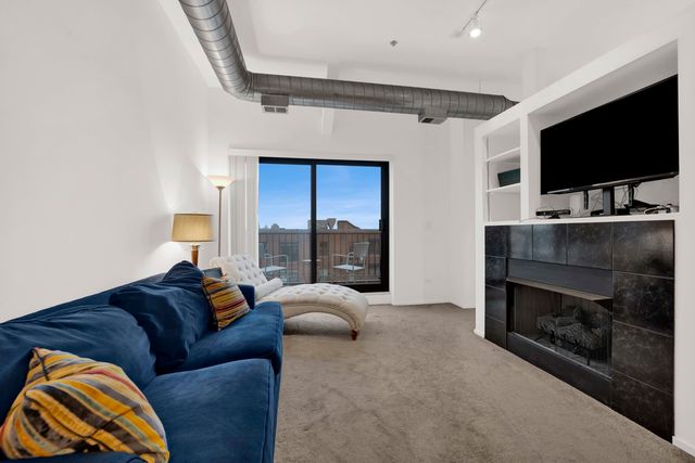 1000 E 53rd Street 603, Chicago, IL 60615