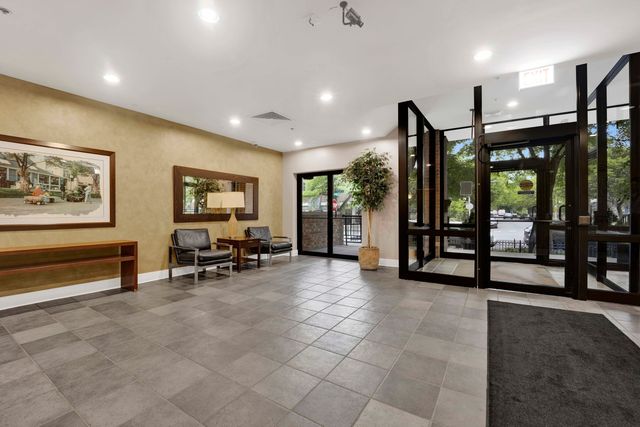 1000 E 53rd Street 603, Chicago, IL 60615
