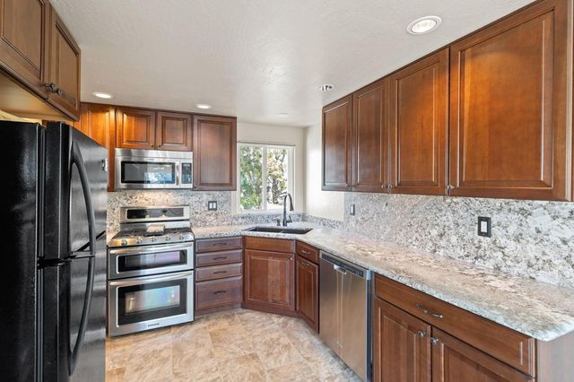 33 Selena Ct, Antioch, CA 94509