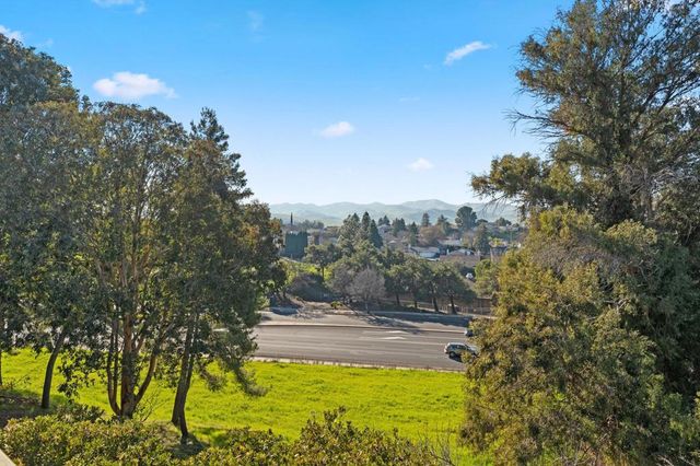 33 Selena Ct, Antioch, CA 94509