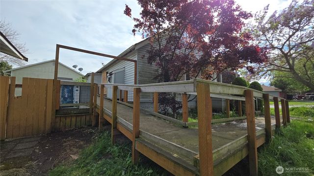 712 90th Street SW, Everett, WA 98204