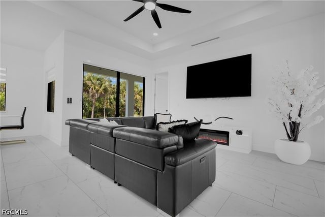 2908 25th ST W, Lehigh Acres, FL 33971