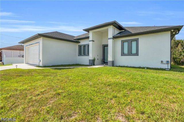 2908 25th ST W, Lehigh Acres, FL 33971