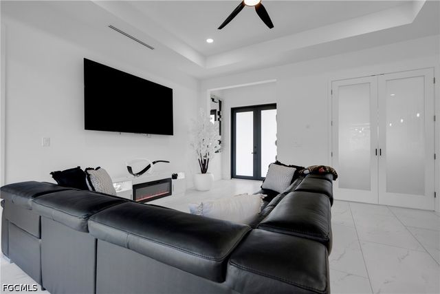 2908 25th ST W, Lehigh Acres, FL 33971