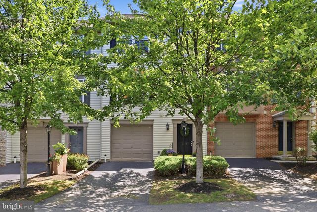 209 SEPTEMBER WAY, York, PA 17403