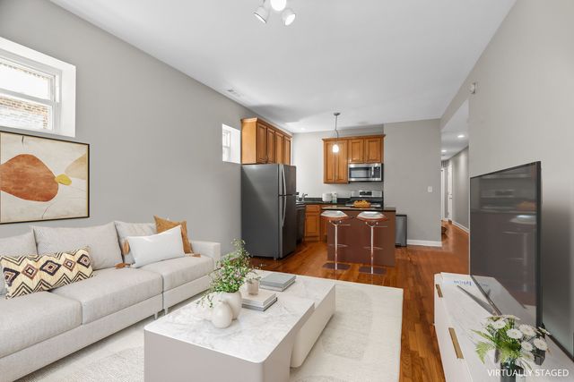 2811 W WASHINGTON Boulevard 301, Chicago, IL 60612