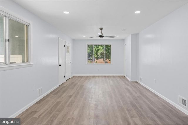 927 HOMBERG AVE, Baltimore, MD 21221