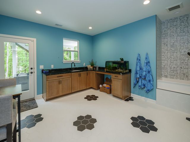 6583 W Hidden Lake Circle, Richland Twp, MI 49083