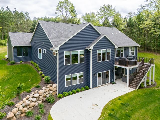 6583 W Hidden Lake Circle, Richland Twp, MI 49083