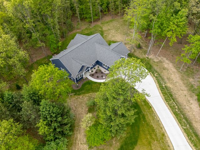 6583 W Hidden Lake Circle, Richland Twp, MI 49083