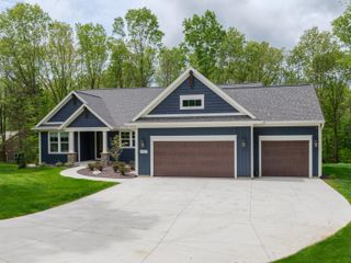 6583 W Hidden Lake Circle, Richland Twp, MI 49083