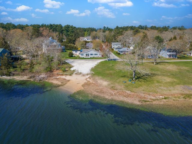 44 Oakdale Ave, Marion, MA 02738