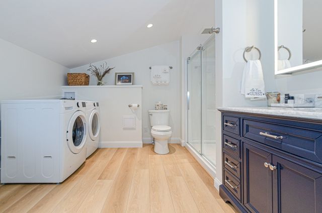 44 Oakdale Ave, Marion, MA 02738