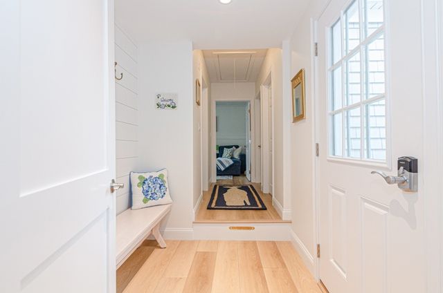 44 Oakdale Ave, Marion, MA 02738