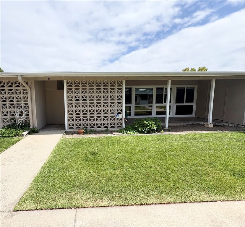 1371 Oakmont Rd. M7-150B, Seal Beach, CA 90740