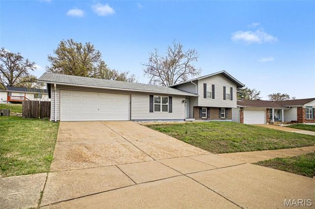 1839 Lakemont Lane, St Louis, MO 63138