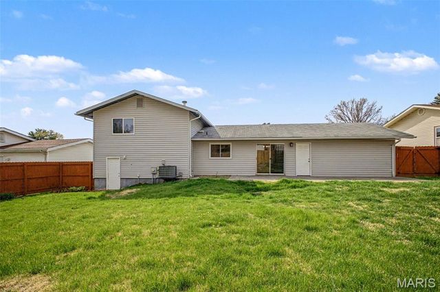 1839 Lakemont Lane, St Louis, MO 63138