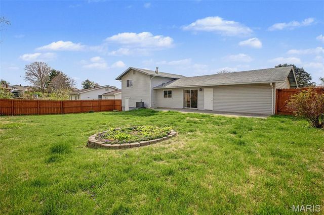 1839 Lakemont Lane, St Louis, MO 63138