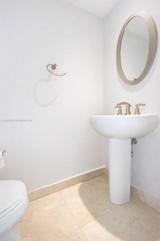 901 Brickell Key Blvd 1603, Miami, FL 33131