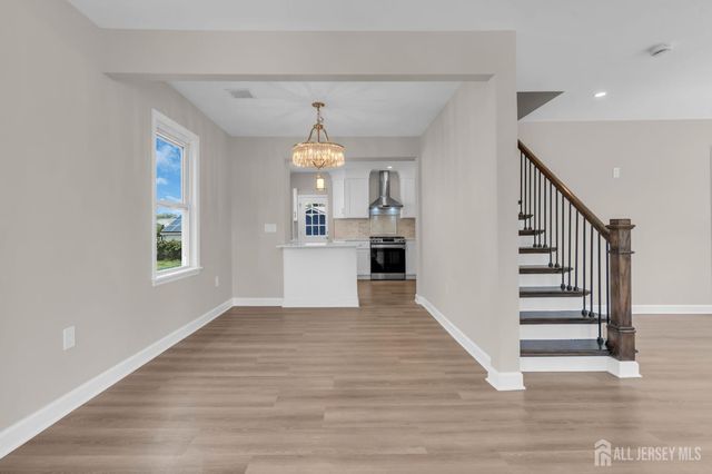 21 Market Street, Edison, NJ 08817