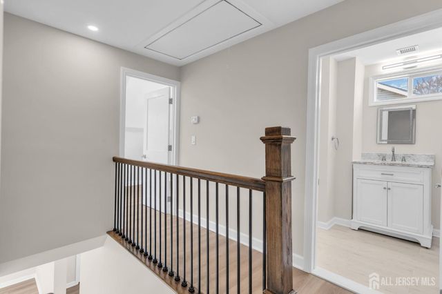 21 Market Street, Edison, NJ 08817