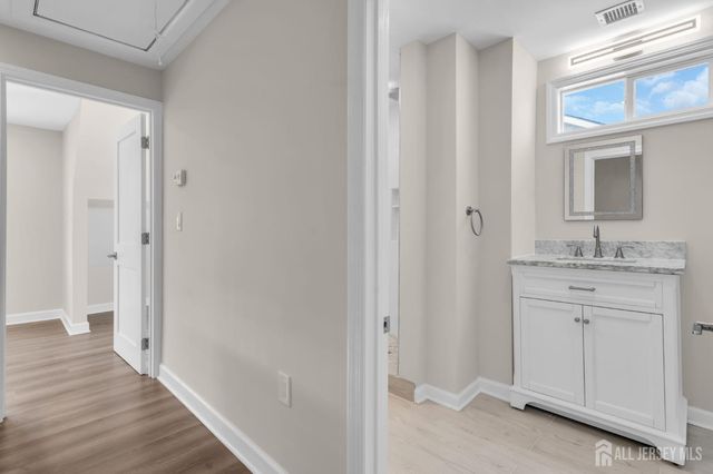 21 Market Street, Edison, NJ 08817