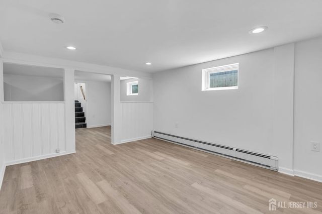 21 Market Street, Edison, NJ 08817