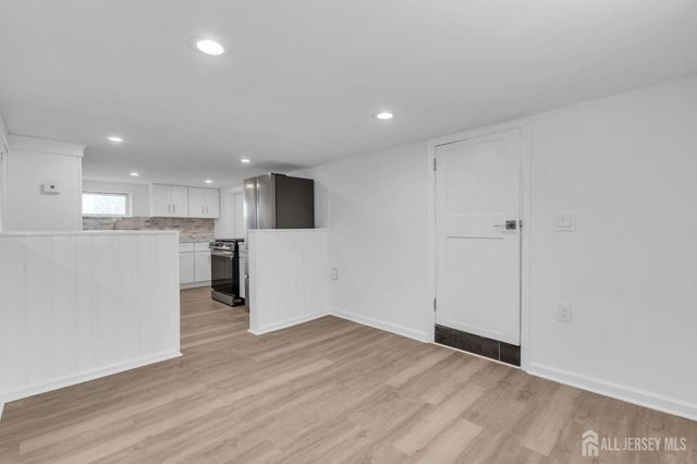 21 Market Street, Edison, NJ 08817