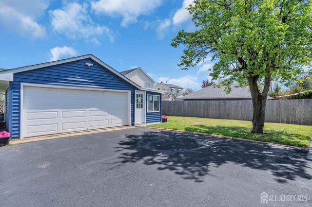 21 Market Street, Edison, NJ 08817