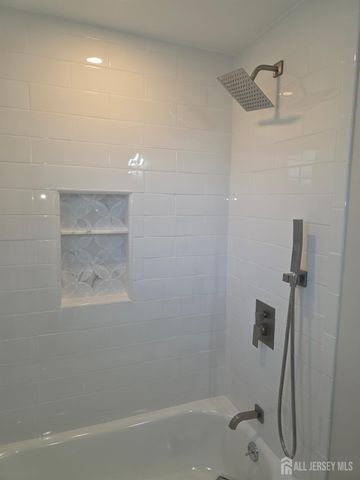 21 Market Street, Edison, NJ 08817