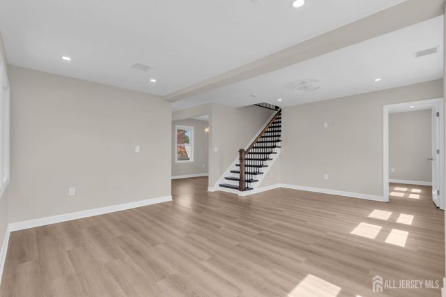 21 Market Street, Edison, NJ 08817