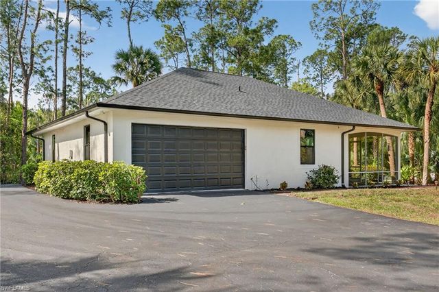 4075 1st AVE SW, Naples, FL 34119