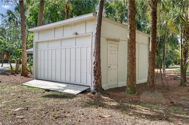 4075 1st AVE SW, Naples, FL 34119