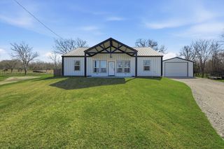 116 Valley Ridge Court, Runaway Bay, TX 76426