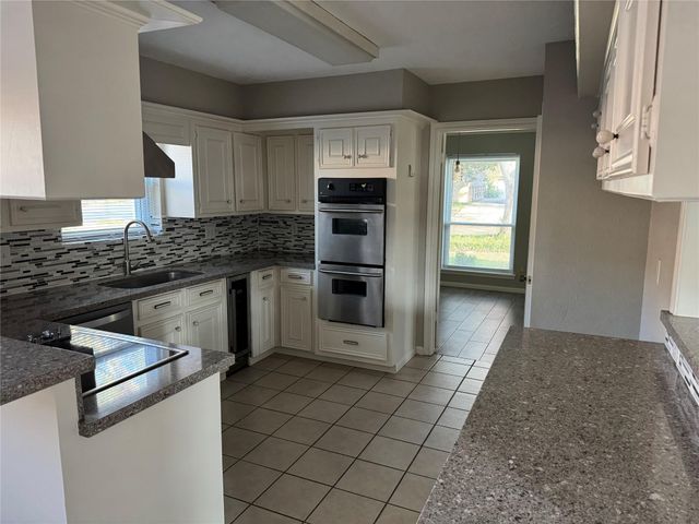 11821 Westmere Drive, Houston, TX 77077