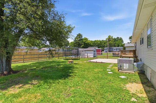 1045 Fairfield Pike, Shelbyville, TN 37160