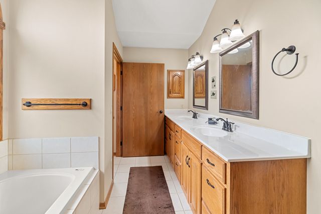 446 Fairview Drive, Madrid, IA 50156