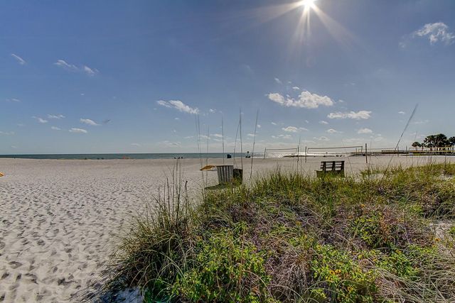 680 71ST AVENUE 14, St Pete Beach, FL 33706