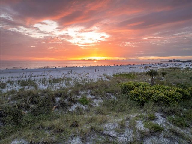 680 71ST AVENUE 14, St Pete Beach, FL 33706