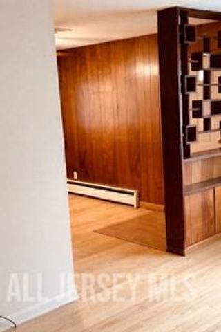 364 S Madison S Avenue, Dunellen, NJ 08812