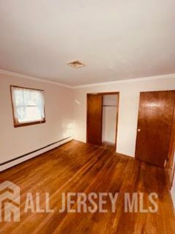 364 S Madison S Avenue, Dunellen, NJ 08812