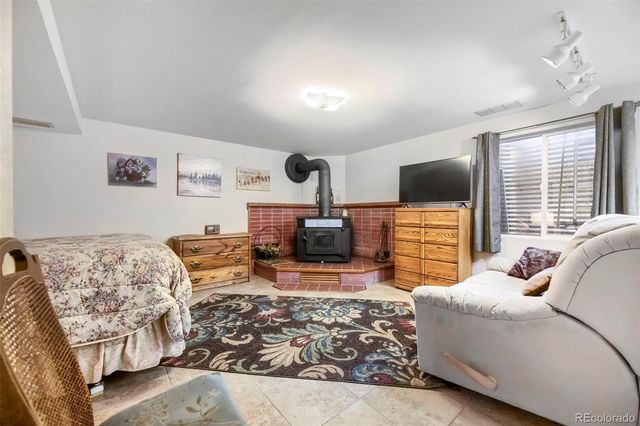 8653 W Hawaii Drive, Lakewood, CO 80232