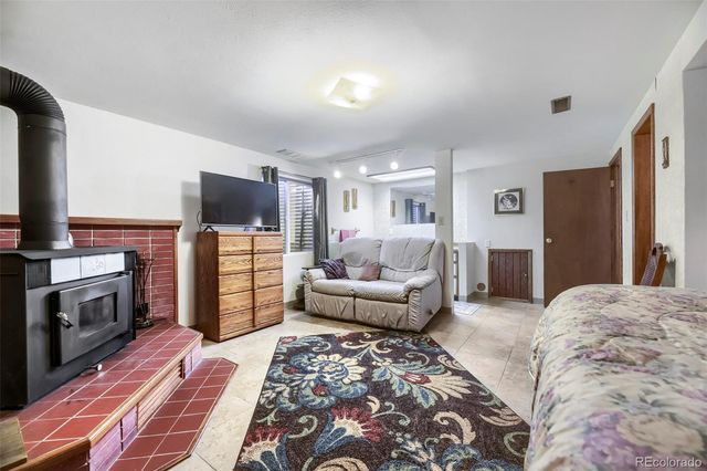 8653 W Hawaii Drive, Lakewood, CO 80232