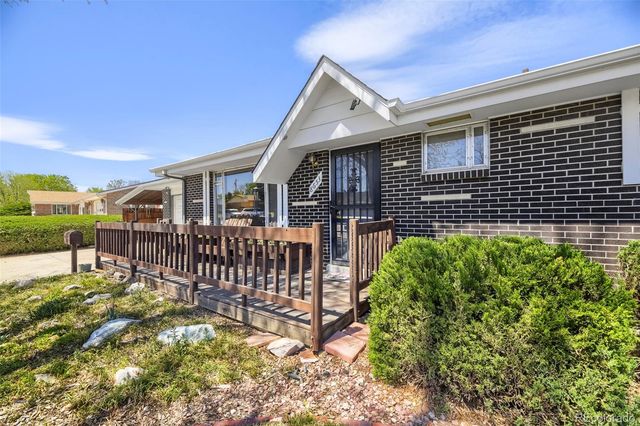 8653 W Hawaii Drive, Lakewood, CO 80232