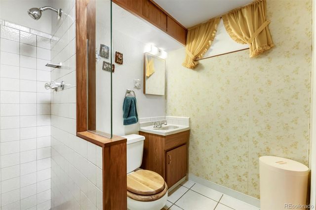 8653 W Hawaii Drive, Lakewood, CO 80232