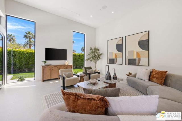 1458 E El Alameda, Palm Springs, CA 92262